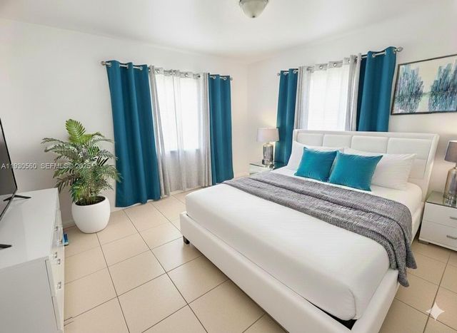 3041 NW 52nd St 0, Miami, FL 33142