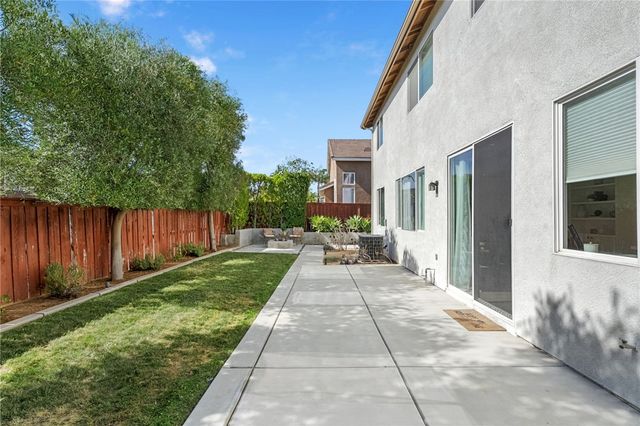 38929 Autumn Woods Road, Murrieta, CA 92563