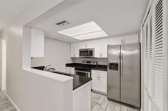 7200 SW 8TH AVENUE S122, Gainesville, FL 32607