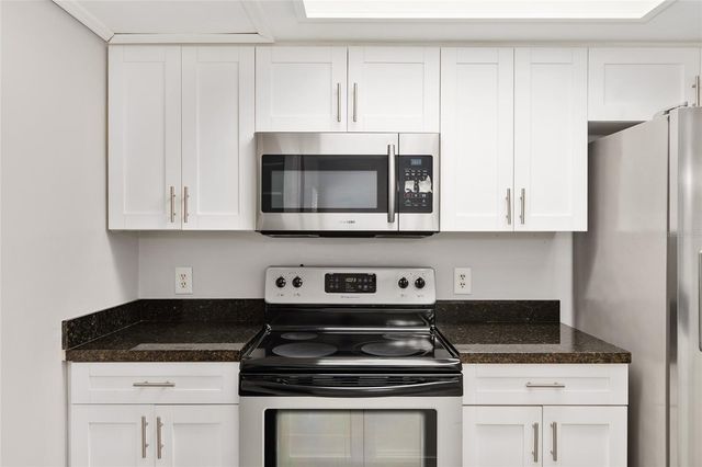 7200 SW 8TH AVENUE S122, Gainesville, FL 32607