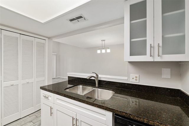 7200 SW 8TH AVENUE S122, Gainesville, FL 32607