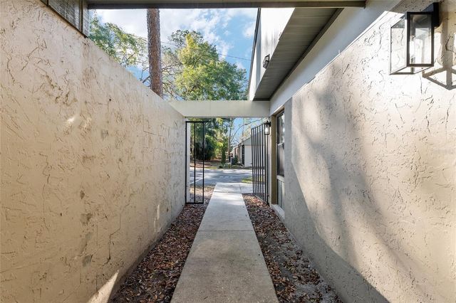 7200 SW 8TH AVENUE S122, Gainesville, FL 32607