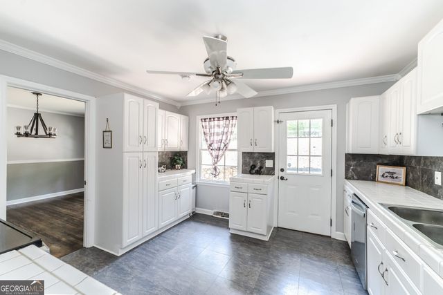 302 E Valley Road NE, Rome, GA 30161