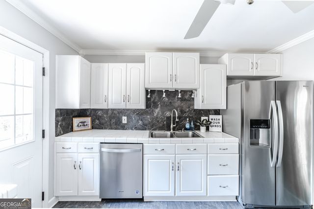 302 E Valley Road NE, Rome, GA 30161