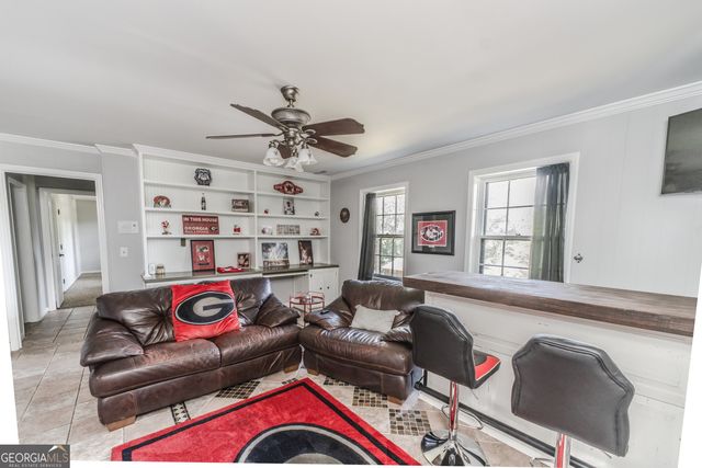 302 E Valley Road NE, Rome, GA 30161