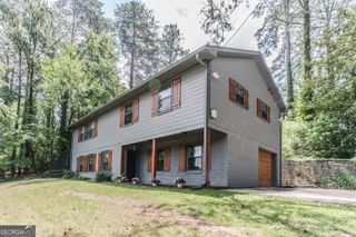 302 E Valley Road NE, Rome, GA 30161