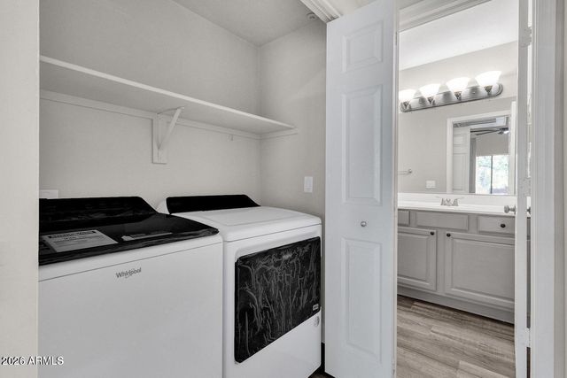 7008 E Gold Dust Avenue Apt 217, Paradise Valley, AZ 85253