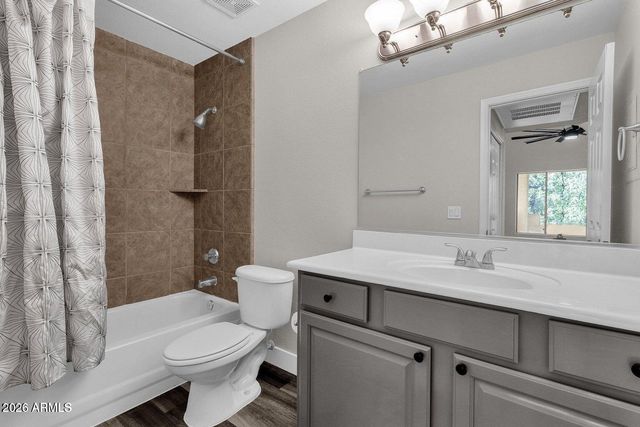 7008 E Gold Dust Avenue Apt 217, Paradise Valley, AZ 85253