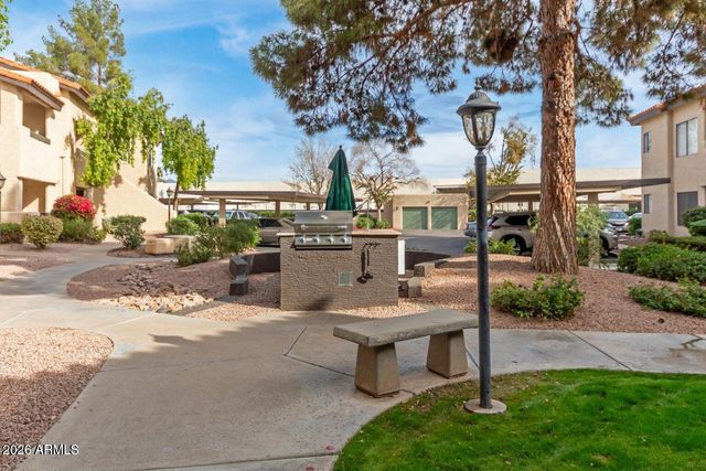 7008 E Gold Dust Avenue Apt 217, Paradise Valley, AZ 85253