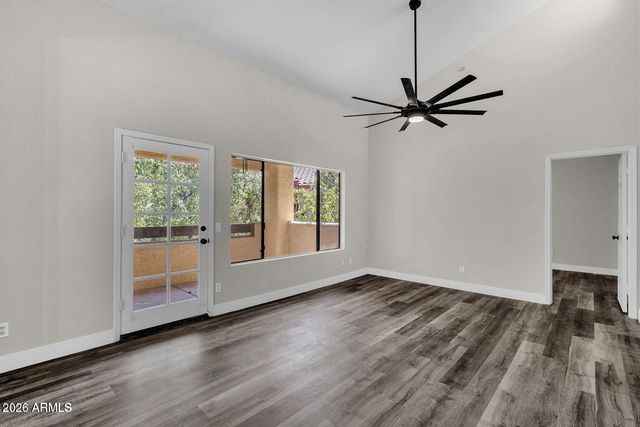 7008 E Gold Dust Avenue Apt 217, Paradise Valley, AZ 85253