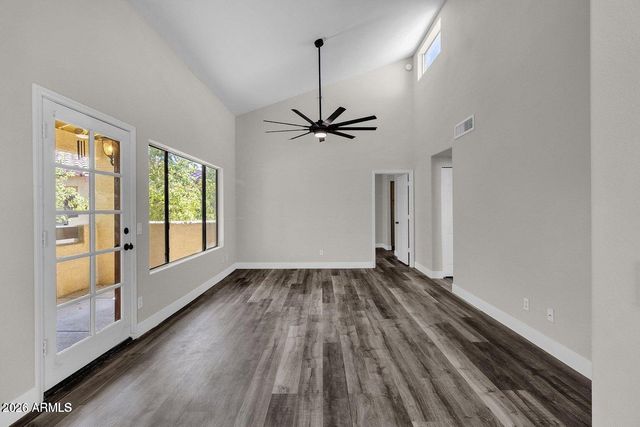 7008 E Gold Dust Avenue Apt 217, Paradise Valley, AZ 85253