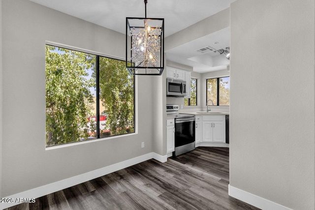 7008 E Gold Dust Avenue Apt 217, Paradise Valley, AZ 85253