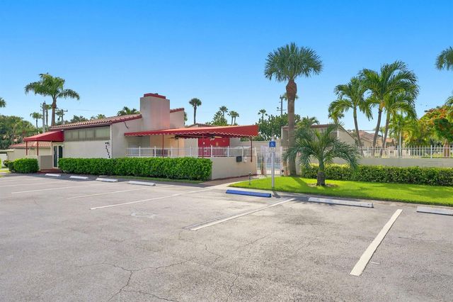 2532 Boundbrook Drive S 107, Palm Springs, FL 33406