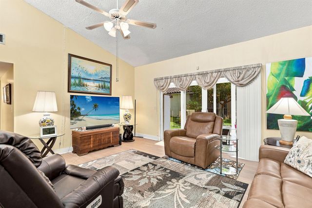 2532 Boundbrook Drive S 107, Palm Springs, FL 33406