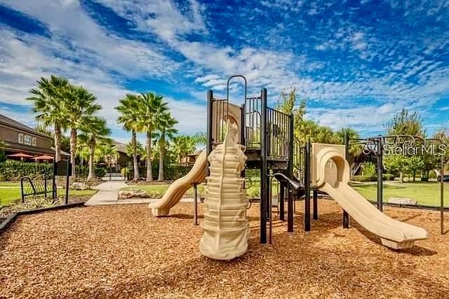 1131 LONG OAK WAY, Sanford, FL 32771