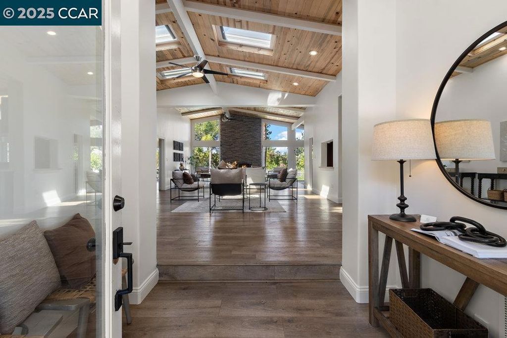 2085 Magnolia Way, Walnut Creek, CA 94595