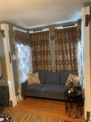 42 Sunnyside Street, Friendship, NY 14739