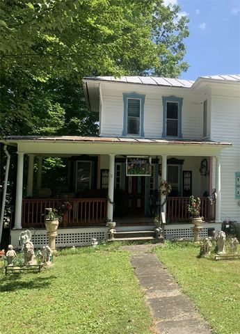 42 Sunnyside Street, Friendship, NY 14739