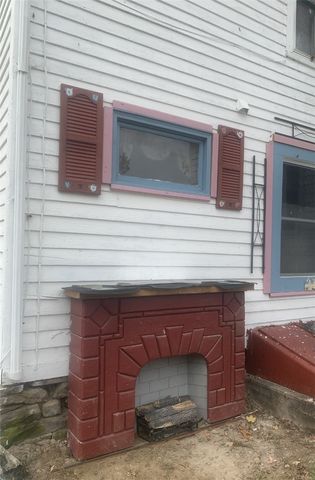 42 Sunnyside Street, Friendship, NY 14739