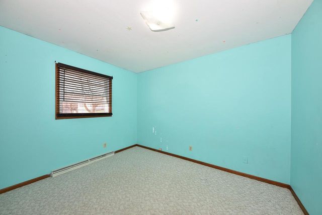 1329 N 11th AVENUE, West Bend, WI 53090