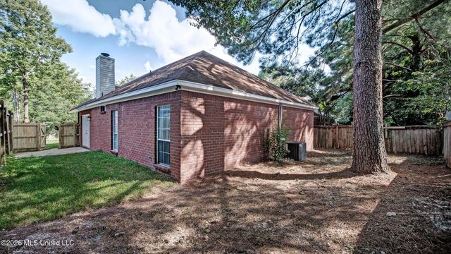 307 Pelahatchie Shore Drive, Brandon, MS 39047