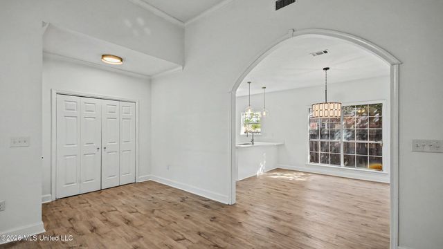 307 Pelahatchie Shore Drive, Brandon, MS 39047
