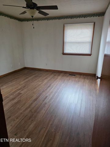 2024 Radiance Drive, Knoxville, TN 37912