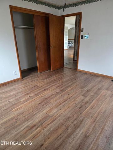 2024 Radiance Drive, Knoxville, TN 37912