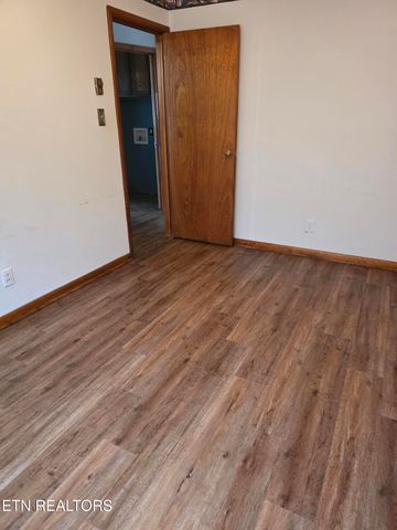 2024 Radiance Drive, Knoxville, TN 37912