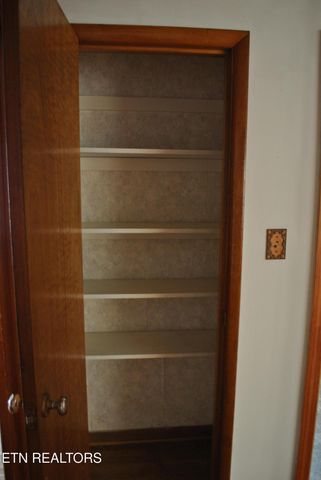 2024 Radiance Drive, Knoxville, TN 37912