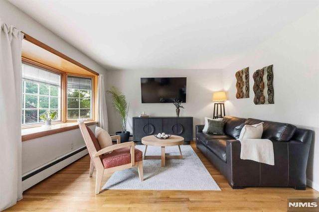 108 Wyandotte Avenue, Dumont, NJ 07628