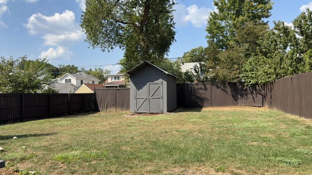 2602 W Linden Ave, Nashville, TN 37212