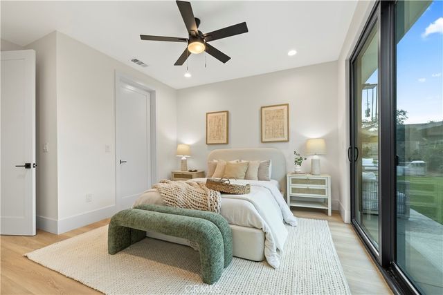 1935 Tustin, Costa Mesa, CA 92627
