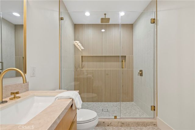 1935 Tustin, Costa Mesa, CA 92627