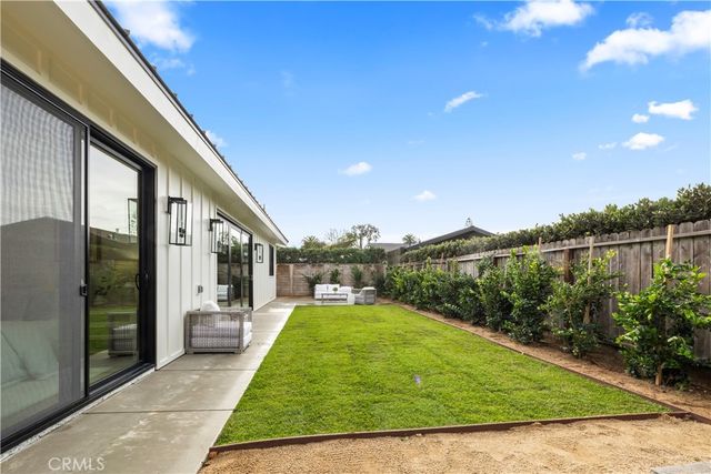 1935 Tustin, Costa Mesa, CA 92627