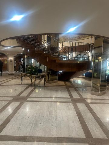 6039 Collins Ave 1625, Miami Beach, FL 33140