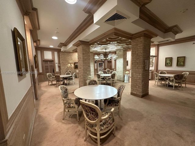 6039 Collins Ave 1625, Miami Beach, FL 33140