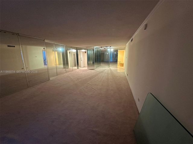 6039 Collins Ave 1625, Miami Beach, FL 33140