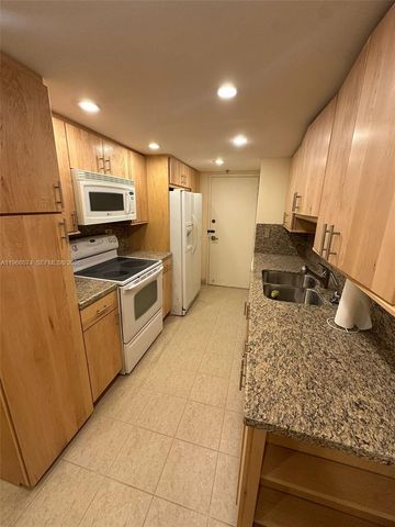 6039 Collins Ave 1625, Miami Beach, FL 33140