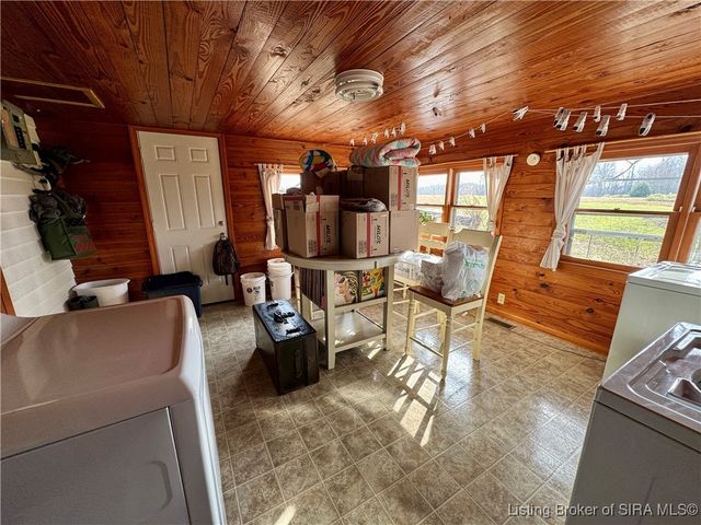 6113 Hibernia Road, Charlestown, IN 47111