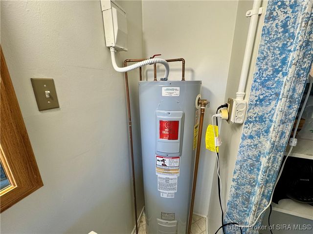 6113 Hibernia Road, Charlestown, IN 47111