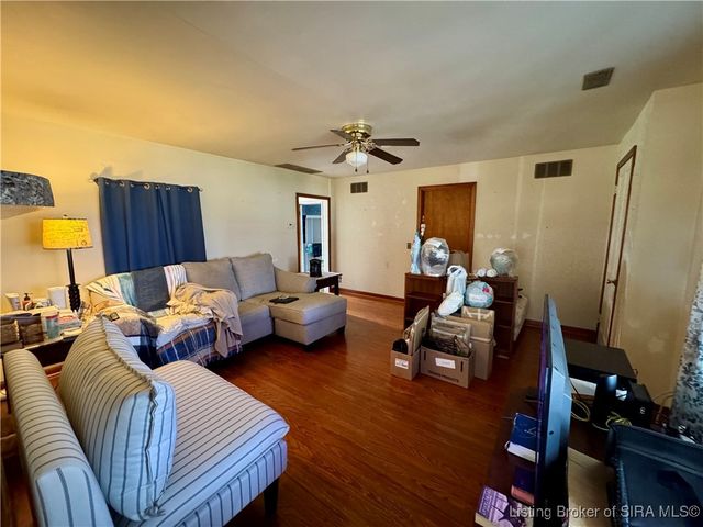 6113 Hibernia Road, Charlestown, IN 47111