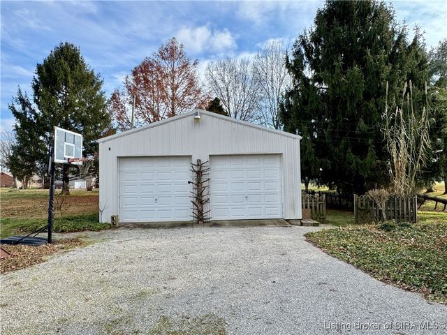 6113 Hibernia Road, Charlestown, IN 47111