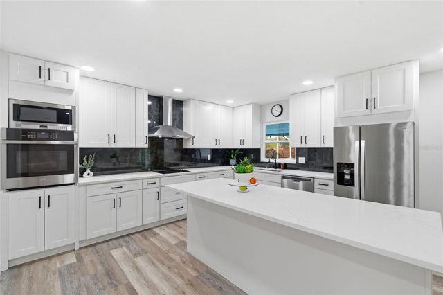 3084 SPIREA STREET, Sarasota, FL 34231