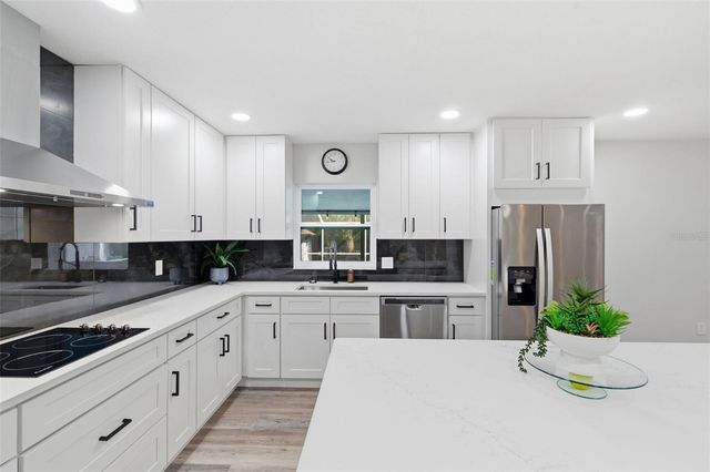 3084 SPIREA STREET, Sarasota, FL 34231