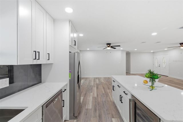 3084 SPIREA STREET, Sarasota, FL 34231
