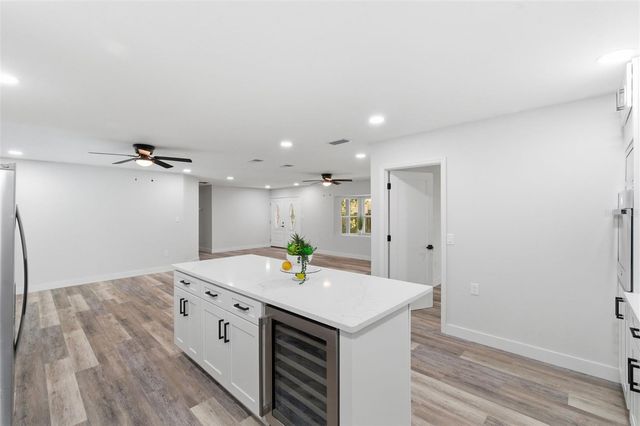 3084 SPIREA STREET, Sarasota, FL 34231