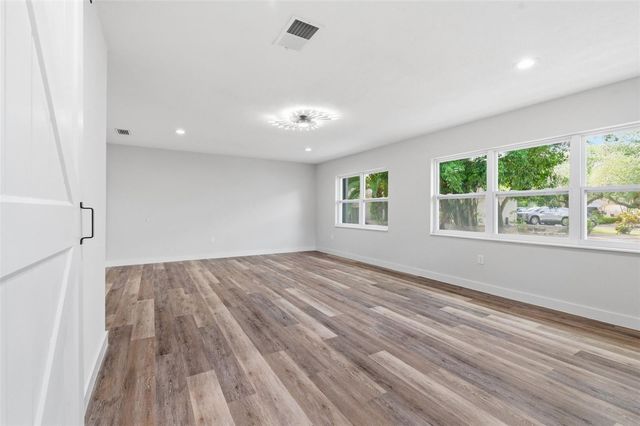 3084 SPIREA STREET, Sarasota, FL 34231