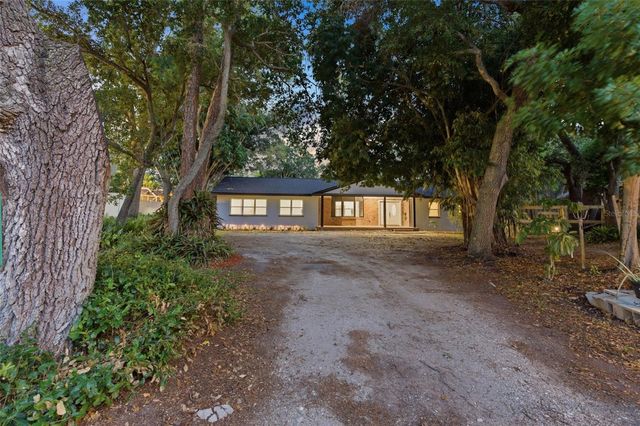 3084 SPIREA STREET, Sarasota, FL 34231