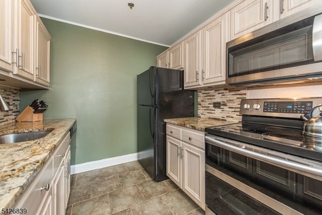 262 Main St 103, Little Falls Twp., NJ 07424